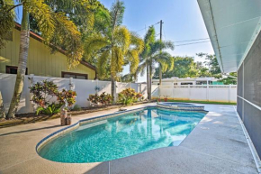 Sunny Seminole Home with Pool, 4 Miles to Beach!